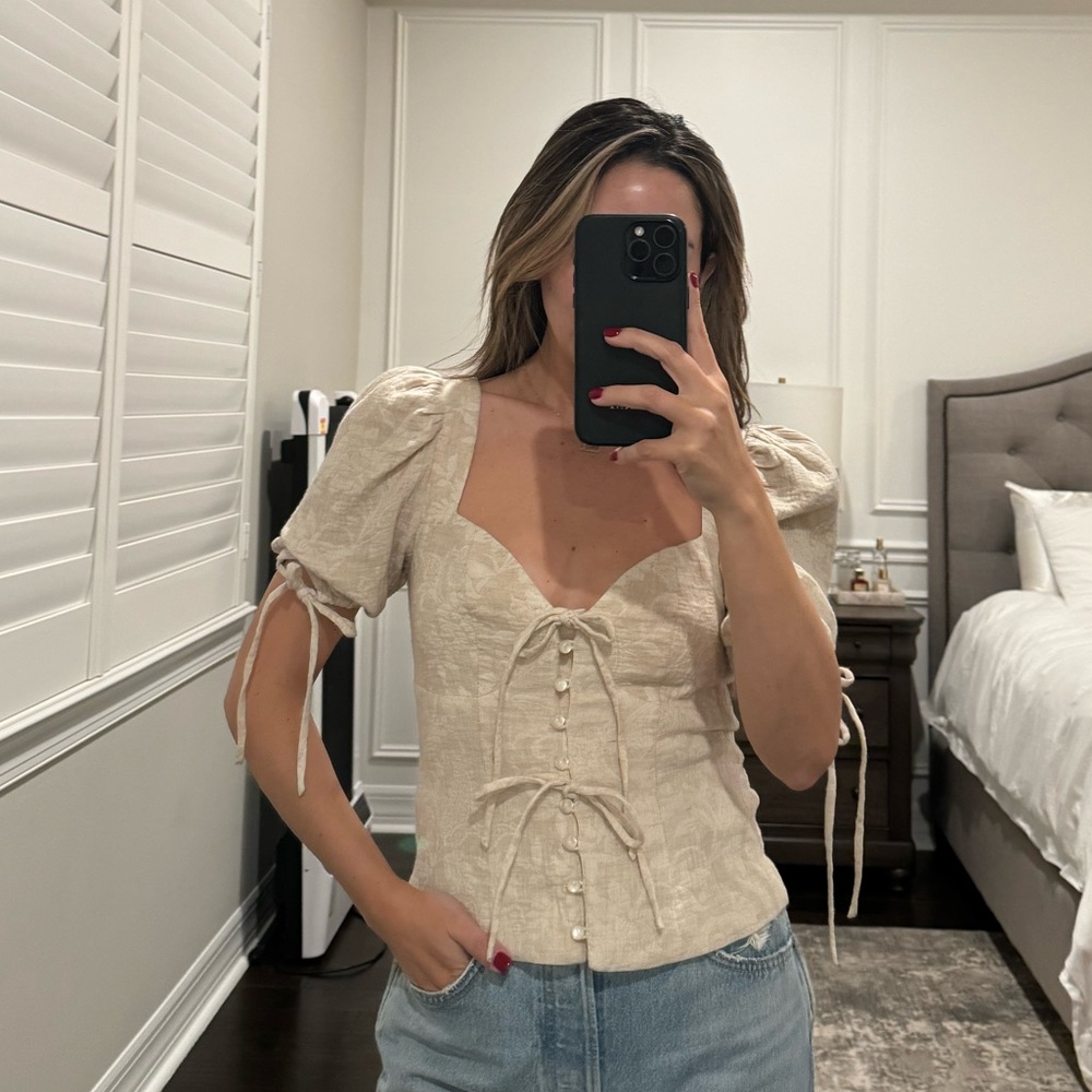 Tan MAJORELLE top